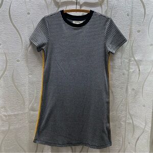 Be-you-ti-ful Houndstooth Shift Dress Womens Small Black White Yellow Excellent